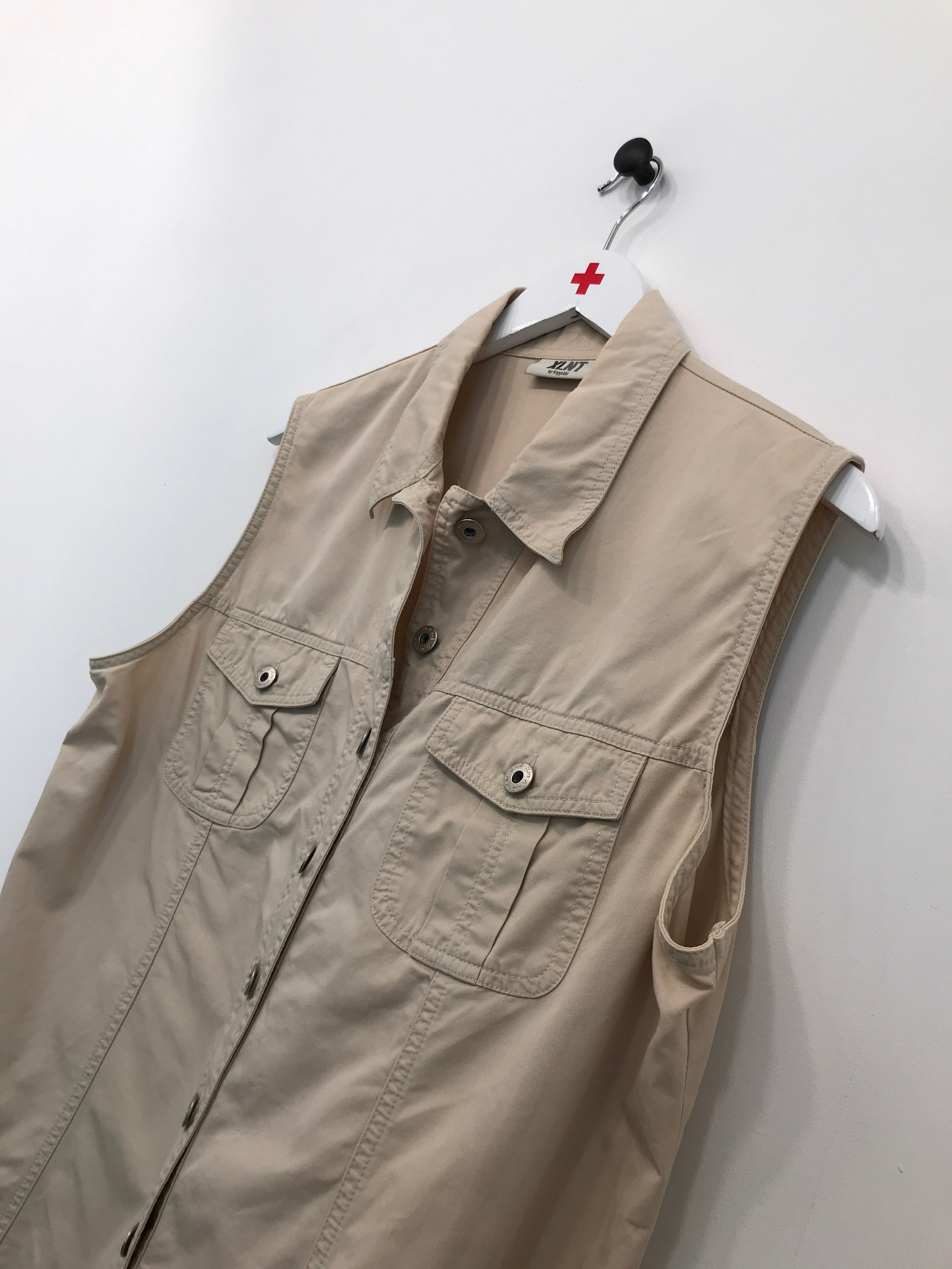 XLNT Vest